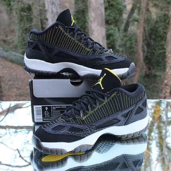 Air Jordan 11 Retro Low IE Zest Men’s Size 9 2007 Release - Picture 2 of 16